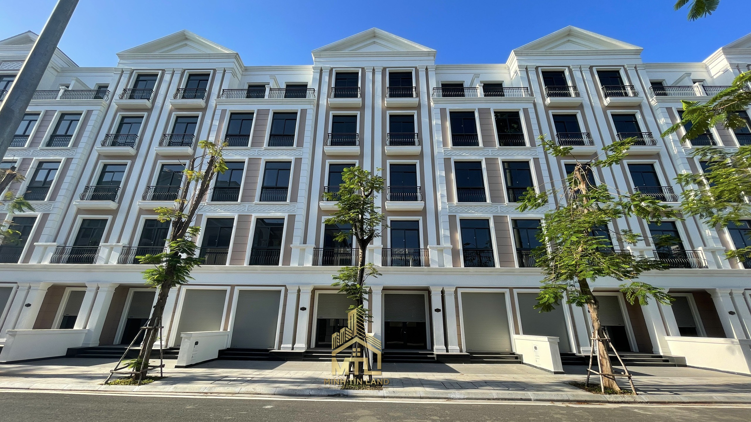 Bán nhà phố Vinhomes Quận 9 84m2