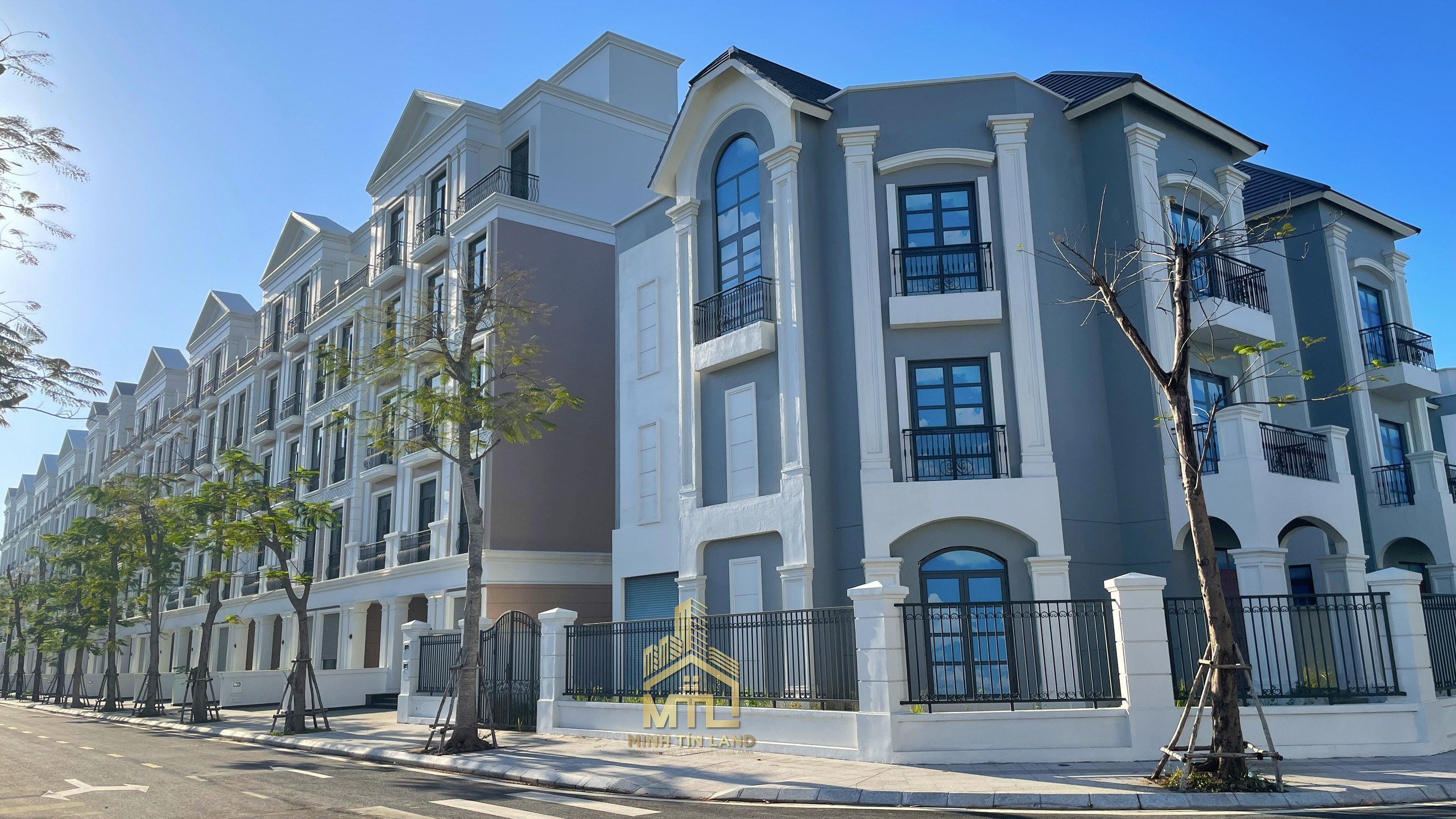 căn biệt thự song lập 200m2 dãy M2